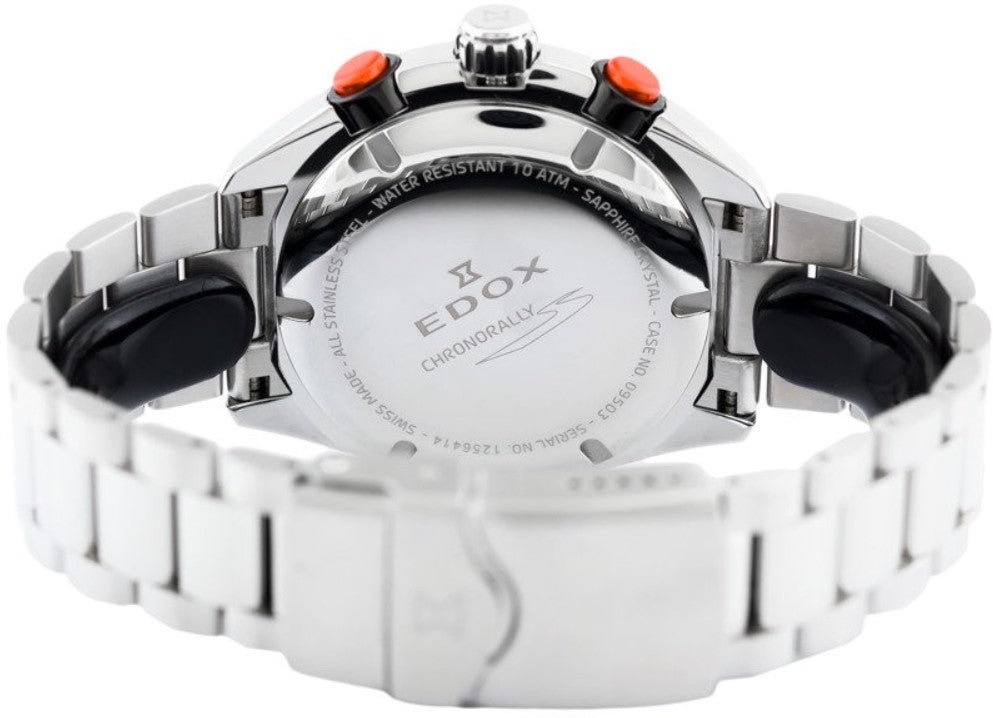 Uhransicht von unten
EDOX Uhr mit schwarzem Zifferblatt und orangenen arabischen Zahlen und einem silberfarbenen Edelstahlband, sowie orangenen Start und Stoppdrückern und weißen Zeigern.
Uhrreferenz: 09503 3NOM NOO