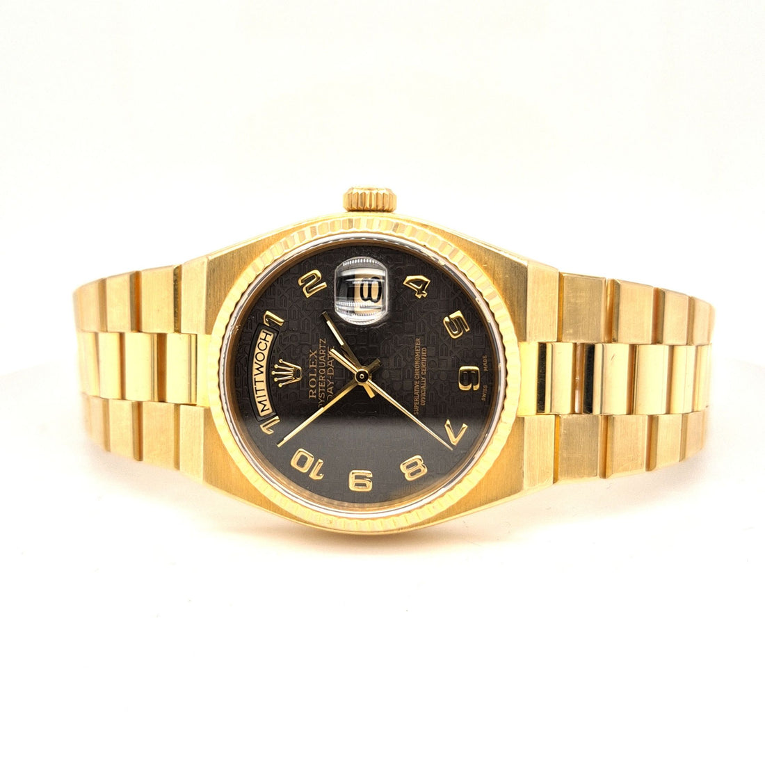 Rolex Day-Date Oysterquartz 18kt Gold