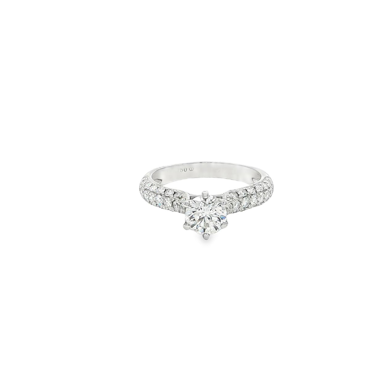 Brillantring-18k-weissgold-liegend-juwelier-risch