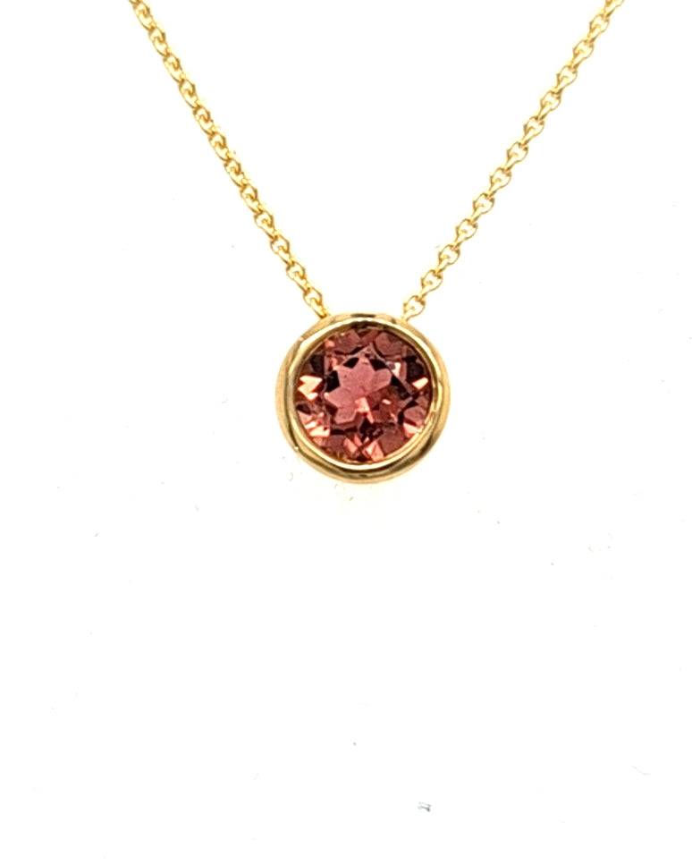 anhaenger-pinker-mIttelstein-turmalin-gelbgold-juwelier-risch