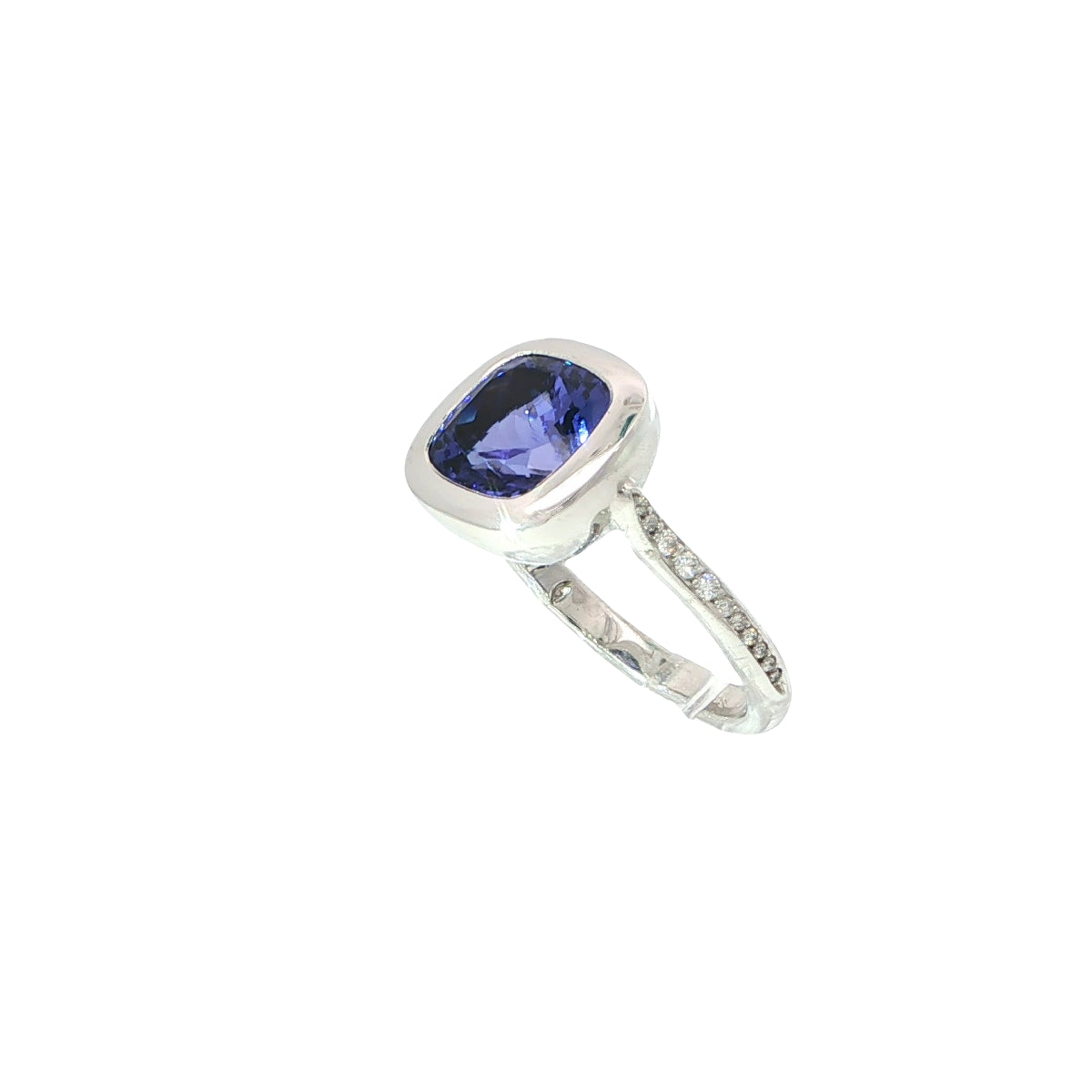 cocktailring-tansanit-blauviolett-brillantfaden-auf-ringschiene-juwelier-risch